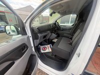 USED 2022 22 VAUXHALL VIVARO 1.5 Turbo D 2900 Dynamic Panel Van 6dr Diesel Manual L2 H1 Euro 6 (s/s) (100 ps) EXCELLENT  CONDITION IN&OUT  ULEZ !