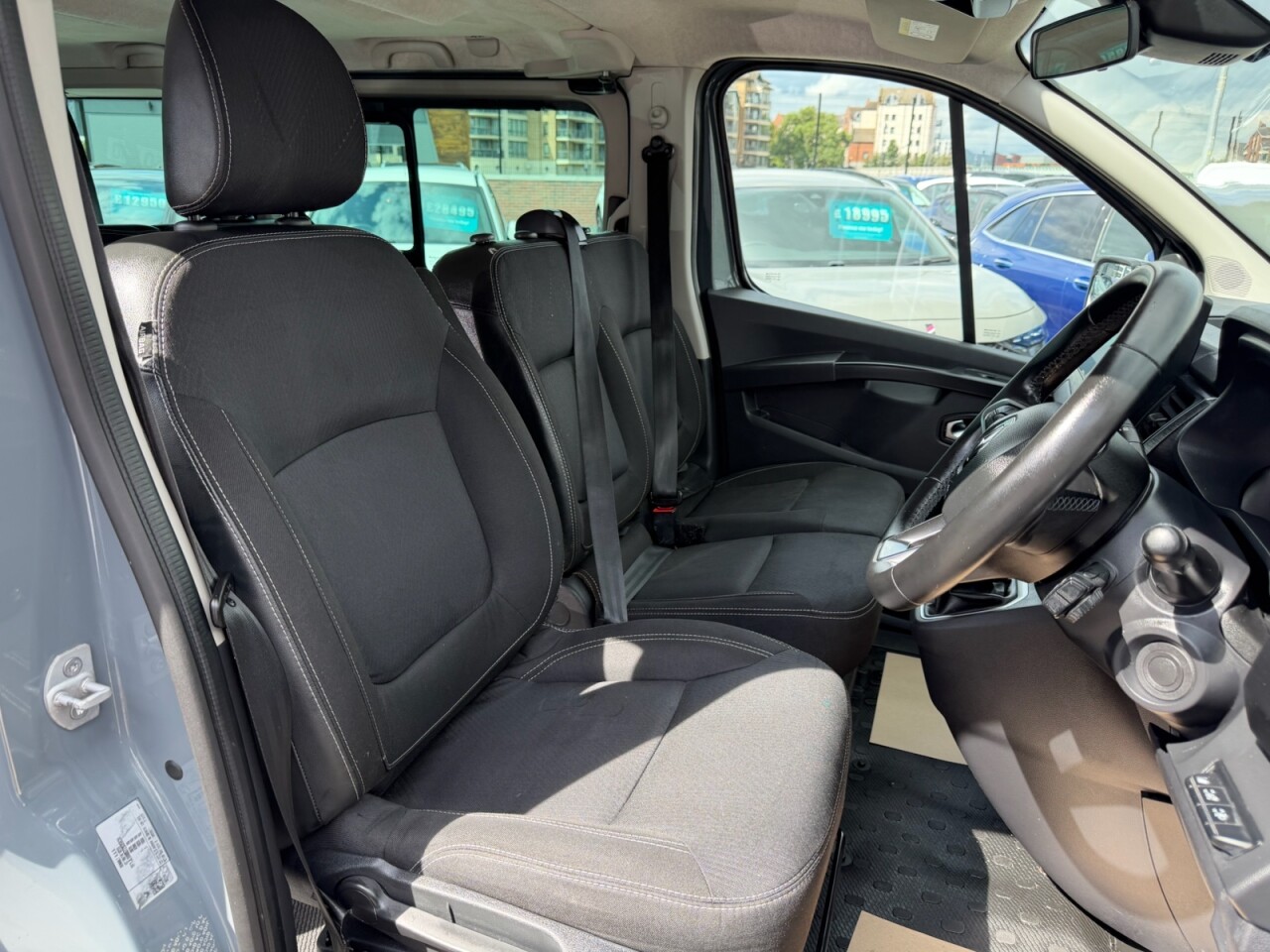 2024 RENAULT TRAFIC 2.0 dCi LL30 Extra Minibus Double Cab 5dr Diesel EDC L2 H1 Euro 6 (s/s) (9 - vehicle photo 19 for sale on PureCar