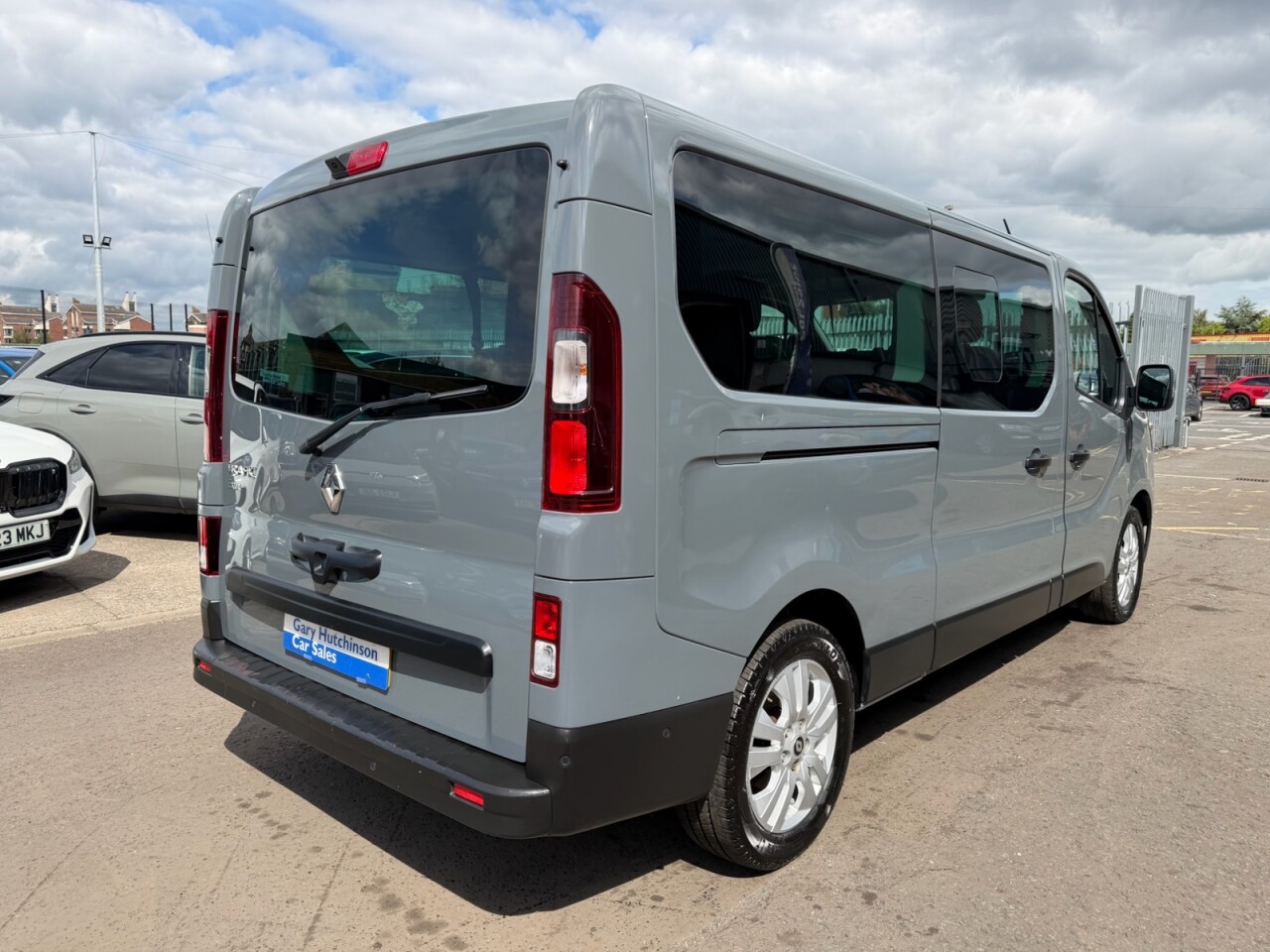 2024 RENAULT TRAFIC 2.0 dCi LL30 Extra Minibus Double Cab 5dr Diesel EDC L2 H1 Euro 6 (s/s) (9 - vehicle photo 32 for sale on PureCar