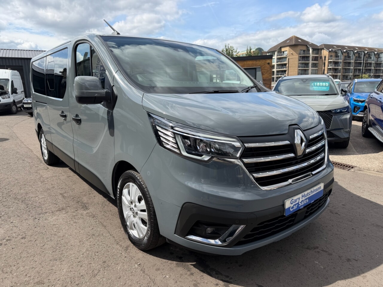 2024 RENAULT TRAFIC 2.0 dCi LL30 Extra Minibus Double Cab 5dr Diesel EDC L2 H1 Euro 6 (s/s) (9 - vehicle photo 40 for sale on PureCar
