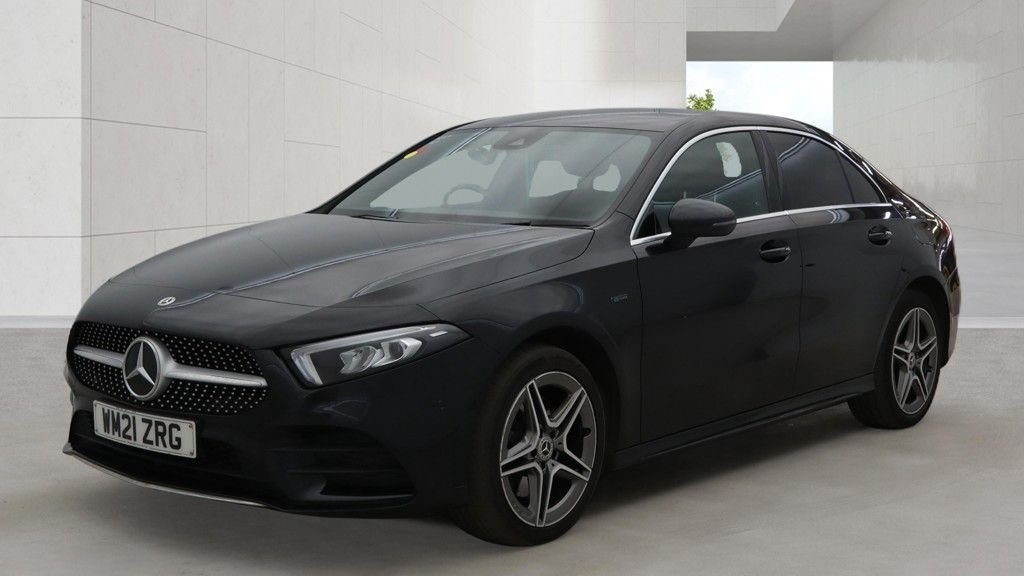 USED 2021 21 MERCEDES-BENZ A CLASS 1.3 A250e 15.6kWh AMG Line (Executive) Saloon 4dr Petrol Plug-in Hybrid 8G-DCT Euro 6 (s/s) (218 ps) FULL MERCEDES SERVICE HISTORY