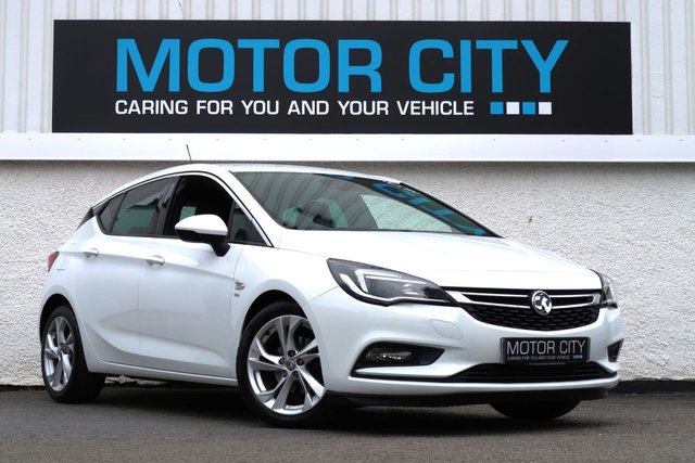 2018 67 VAUXHALL ASTRA 1.4i Turbo SRi Hatchback 5dr Petrol Manual Euro 6 (150 ps) MEGA LOW MILEAGE EXAMPLE