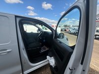 USED 2023 73 VAUXHALL VIVARO 1.5 Turbo D 2900 Pro Panel Van 6dr Diesel Manual L2 H1 Euro 6 (s/s) (100 ps) EXCELLENT  CONDITION IN&OUT  ULEZ !