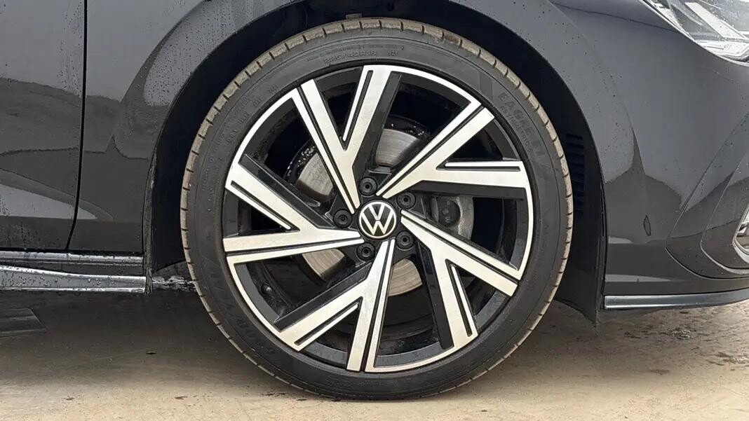 2022 VOLKSWAGEN GOLF 2.0 TDI R-Line Hatchback 5dr Diesel DSG Euro 6 (s/s) (150 ps) - vehicle photo 5 for sale on PureCar