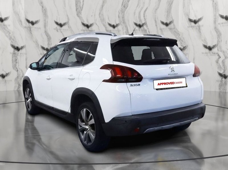2017 Peugeot 2008 in white — photo 4 of 14