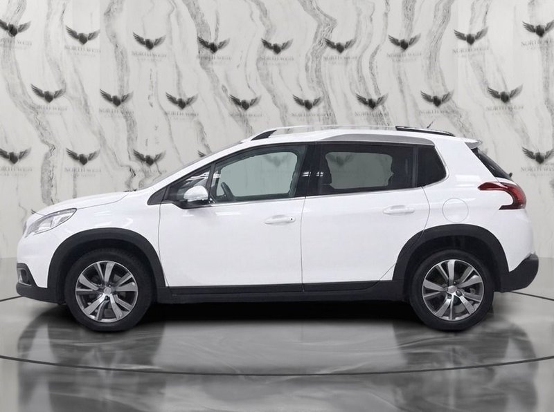 2017 Peugeot 2008 in white — photo 8 of 14