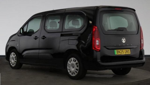 View our Vauxhall Combo Life Electric 52kWh Design XL MPV 5dr Electric Auto (11kW Charger) (136 ps).*7 SEATS*LWB XL*AUTO*OVER 70 MINIBUSES IN STOCK*