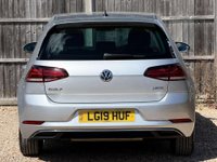 USED 2019 19 VOLKSWAGEN GOLF 1.5 Golf Match TSi Evo 5dr Full Service History Sat Nav