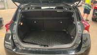 USED 2019 68 TOYOTA AURIS 1.8 VVT-h Excel Hatchback 5dr Petrol Hybrid CVT Euro 6 (s/s) (136 ps) 