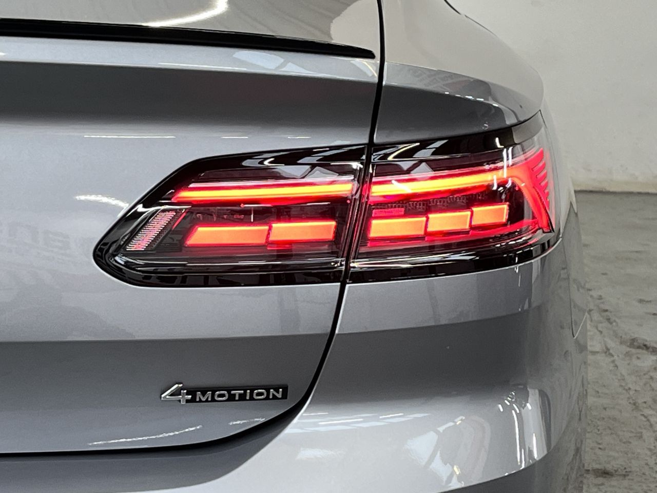 2021 VOLKSWAGEN ARTEON 2.0 TSI 4Motion R-Line - vehicle photo 15 for sale on PureCar