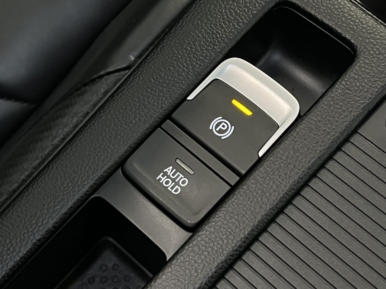 2021 VOLKSWAGEN ARTEON 2.0 TSI 4Motion R-Line - vehicle photo 31 for sale on PureCar