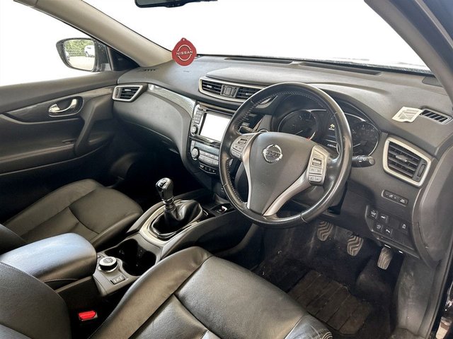 View our NISSAN X-TRAIL
