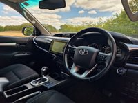 USED 2022 22 TOYOTA HILUX 2.8 D-4D Invincible Pickup Double Cab 4dr Diesel Auto 4WD Euro 6 (s/s) (204 ps) FINANCE AVAILABLE