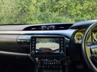 USED 2022 22 TOYOTA HILUX 2.8 D-4D Invincible Pickup Double Cab 4dr Diesel Auto 4WD Euro 6 (s/s) (204 ps) FINANCE AVAILABLE