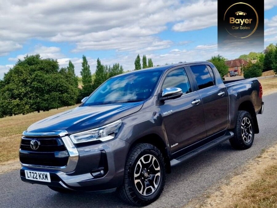 USED 2022 22 TOYOTA HILUX 2.8 D-4D Invincible Pickup Double Cab 4dr Diesel Auto 4WD Euro 6 (s/s) (204 ps) FINANCE AVAILABLE