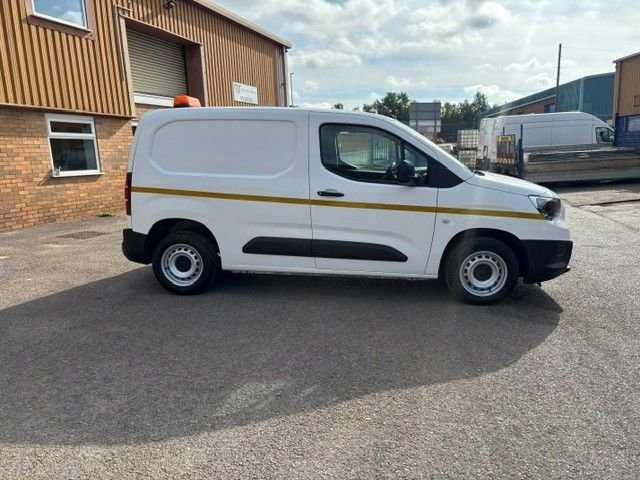 VAUXHALL COMBO at KTS Commercials