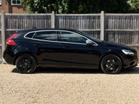 USED 2019 19 VOLVO V40 1.5 V40 R-Design Edition T3 Auto 5dr Sat Nav Parking Camera