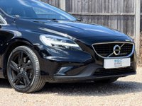 USED 2019 19 VOLVO V40 1.5 V40 R-Design Edition T3 Auto 5dr Sat Nav Parking Camera