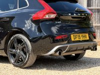 USED 2019 19 VOLVO V40 1.5 V40 R-Design Edition T3 Auto 5dr Sat Nav Parking Camera