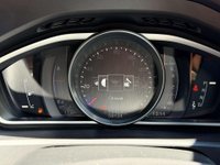 USED 2019 19 VOLVO V40 1.5 V40 R-Design Edition T3 Auto 5dr Sat Nav Parking Camera