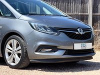 USED 2017 67 VAUXHALL ZAFIRA TOURER 1.4 Zafira Tourer SRi Nav T 5dr Full Service History Long MOT