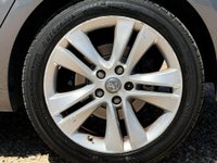 USED 2017 67 VAUXHALL ZAFIRA TOURER 1.4 Zafira Tourer SRi Nav T 5dr Full Service History Long MOT