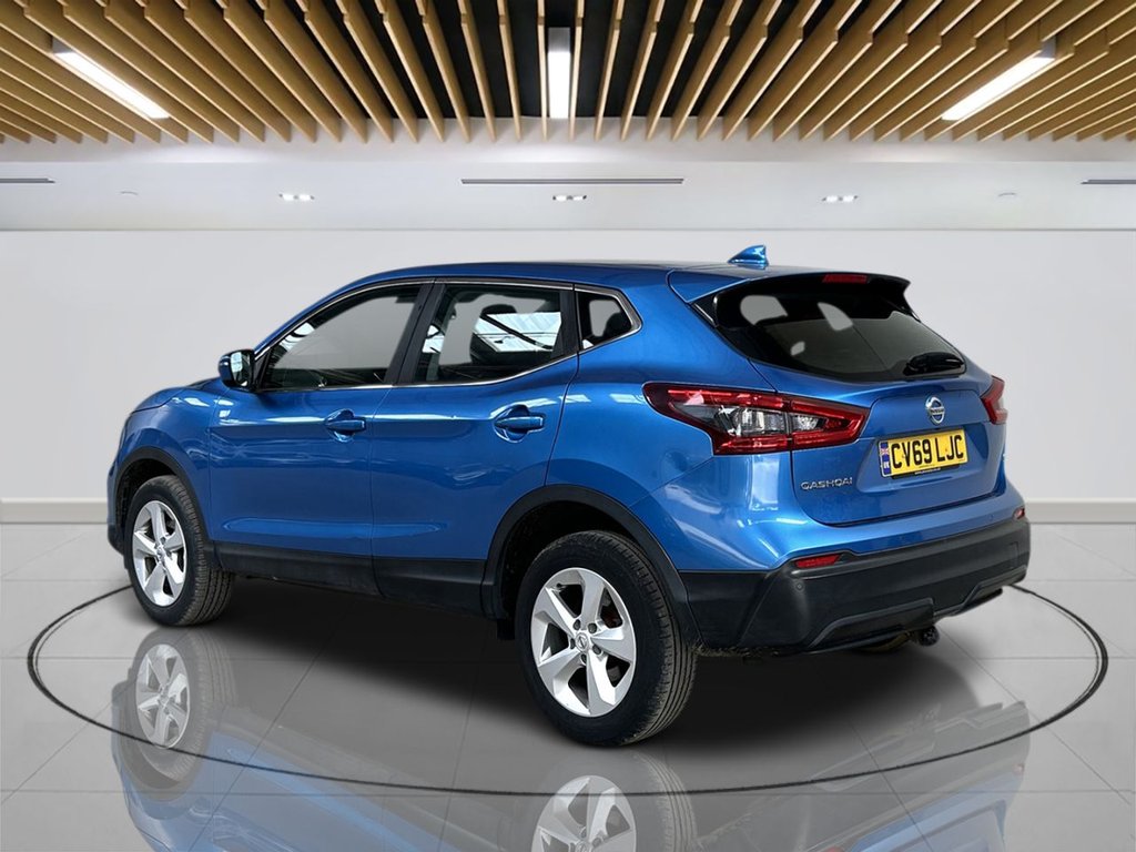 2019 Nissan Qashqai — image 3