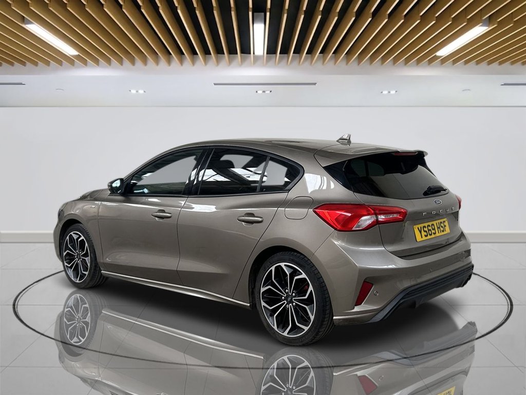 2019 Ford Focus — image 5