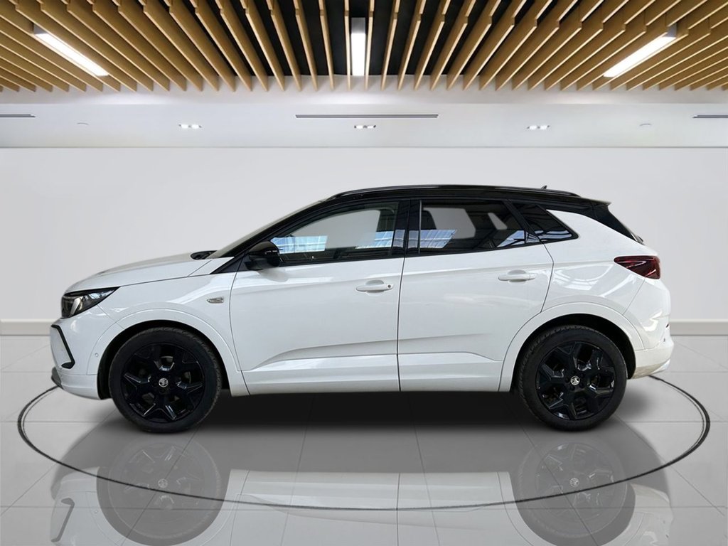 2022 Vauxhall Grandland — image 5