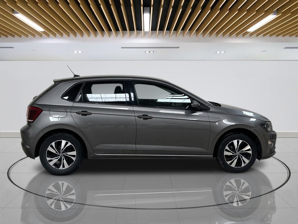 2021 Volkswagen Polo — image 6