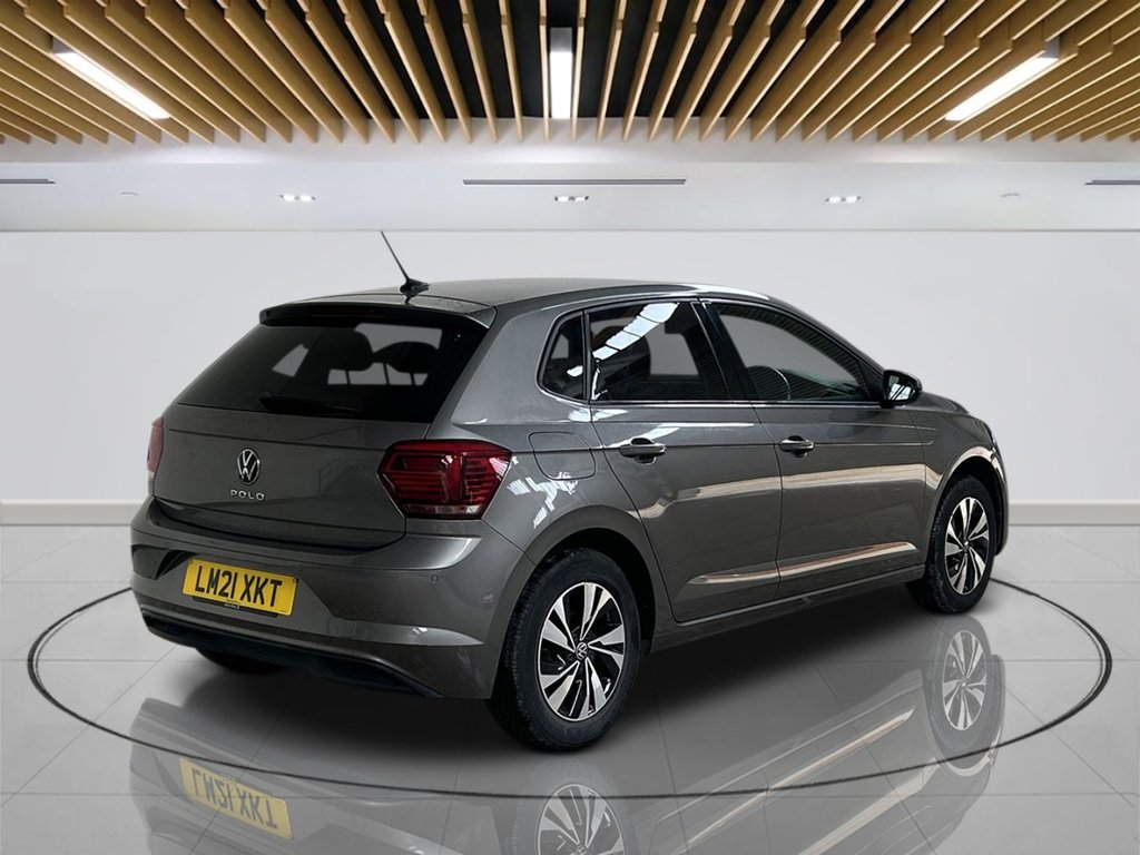 2021 Volkswagen Polo — image 5