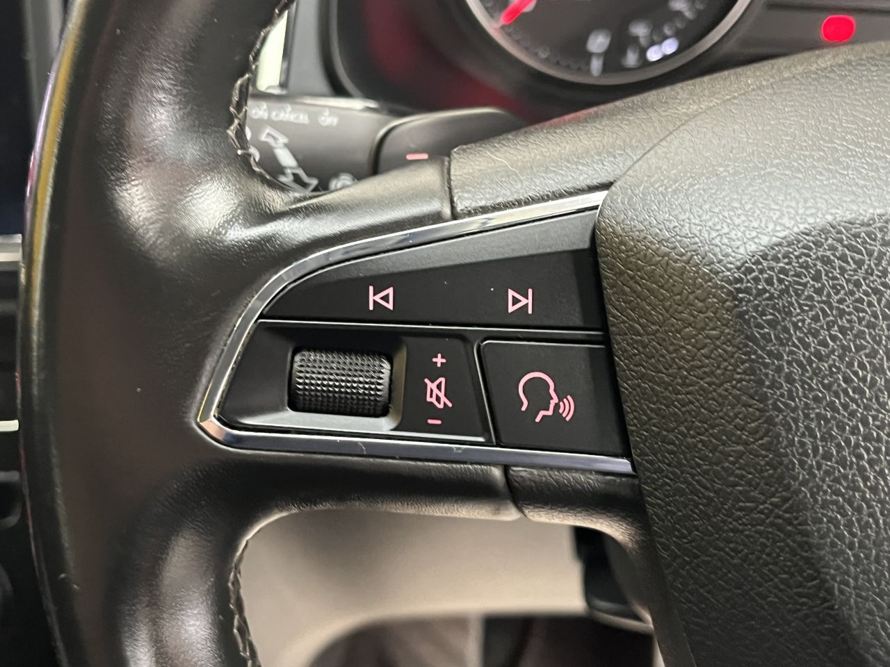 2020 SEAT ATECA 2.0 TDI SE Technology SUV 5dr Diesel DSG 4Drive Euro 6 (s/s) (150 ps) NEW T - vehicle photo 17 for sale on PureCar