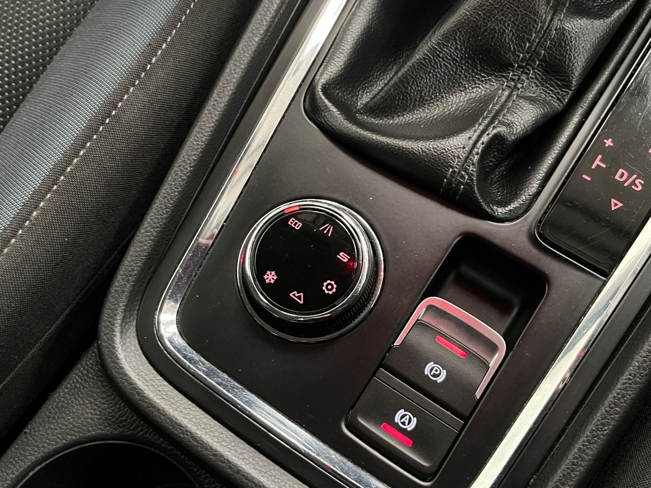 2020 SEAT ATECA 2.0 TDI SE Technology SUV 5dr Diesel DSG 4Drive Euro 6 (s/s) (150 ps) NEW T - vehicle photo 23 for sale on PureCar