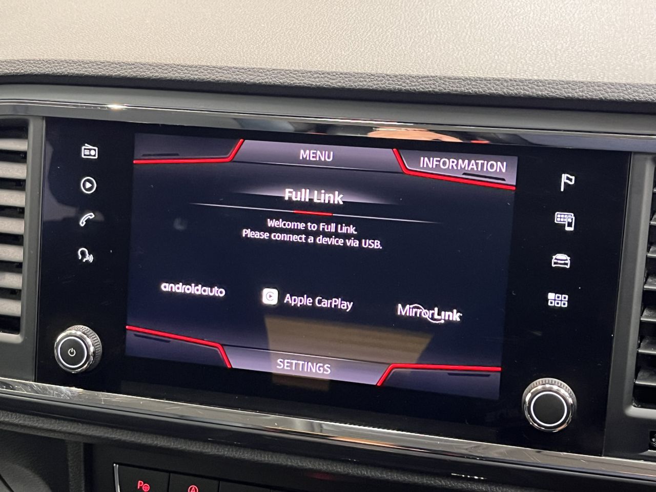 2020 SEAT ATECA 2.0 TDI SE Technology SUV 5dr Diesel DSG 4Drive Euro 6 (s/s) (150 ps) NEW T - vehicle photo 30 for sale on PureCar