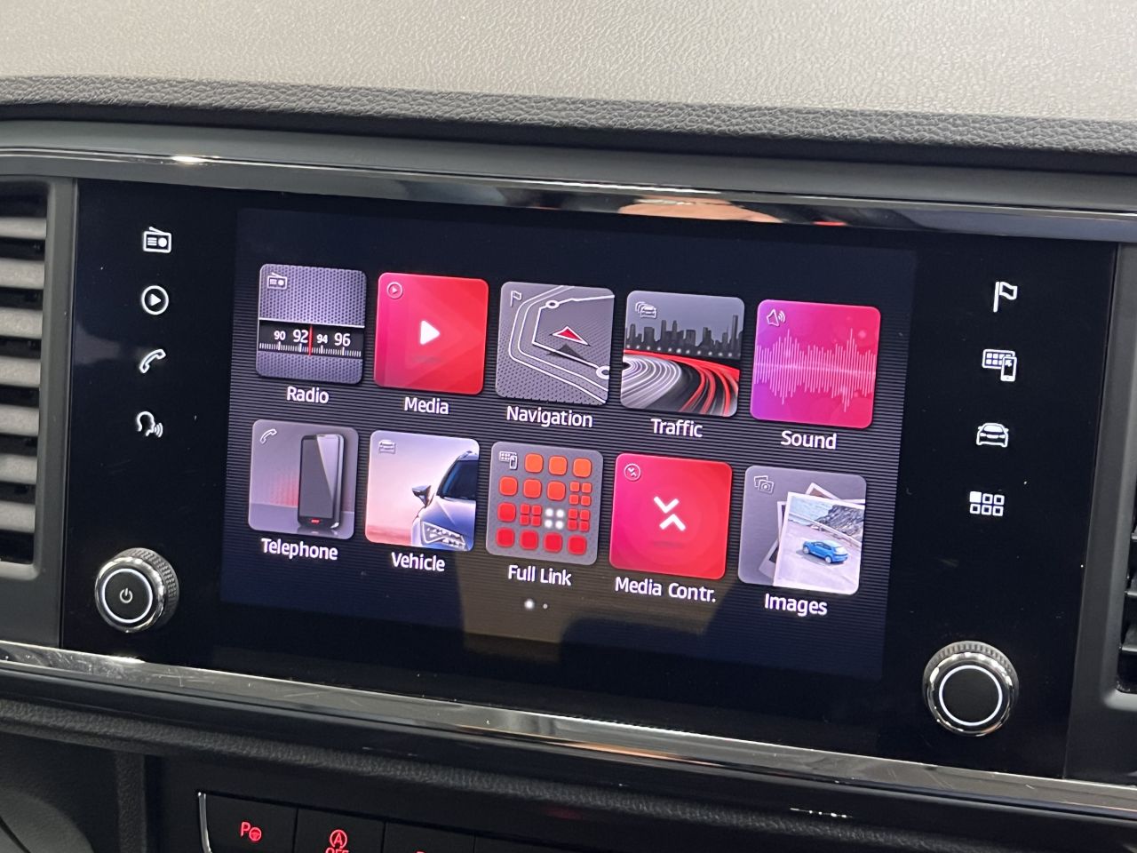 2020 SEAT ATECA 2.0 TDI SE Technology SUV 5dr Diesel DSG 4Drive Euro 6 (s/s) (150 ps) NEW T - vehicle photo 33 for sale on PureCar
