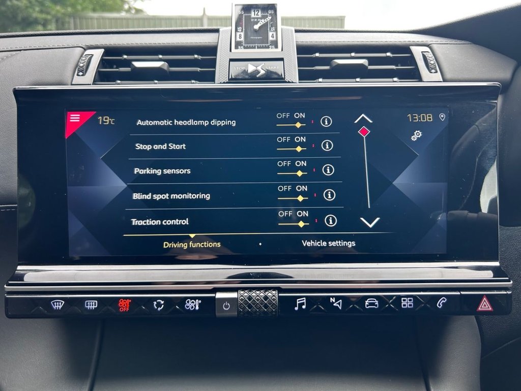 2019 DS DS 7 Crossback — image 52