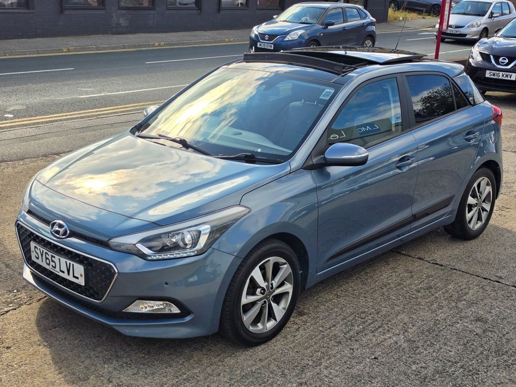 2015 Hyundai i20 — image 8