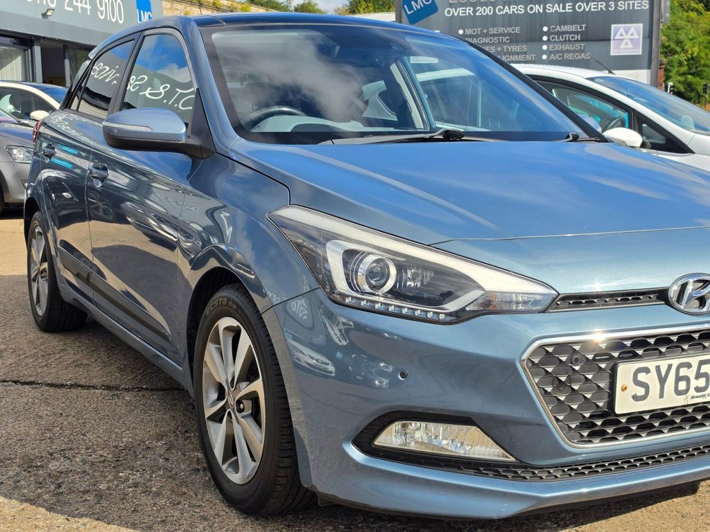 2015 Hyundai i20 — image 3