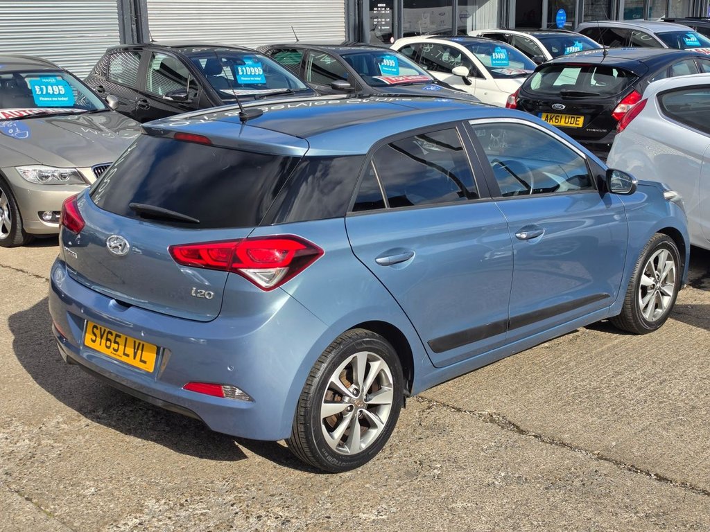 2015 Hyundai i20 — image 22