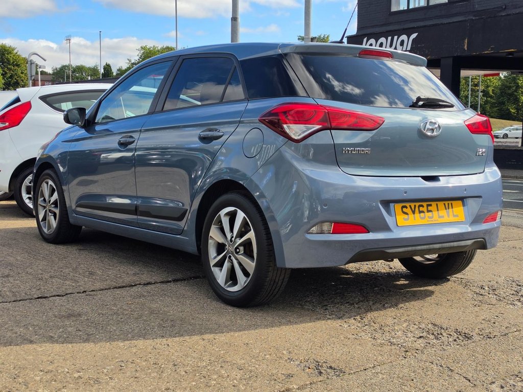2015 Hyundai i20 — image 13