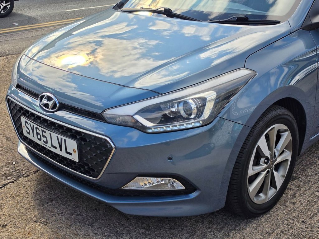 2015 Hyundai i20 — image 7