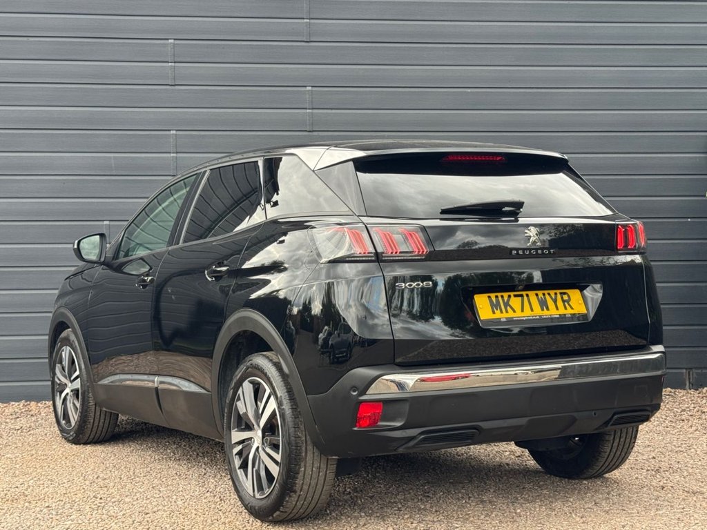 2021 Peugeot 3008 — image 3