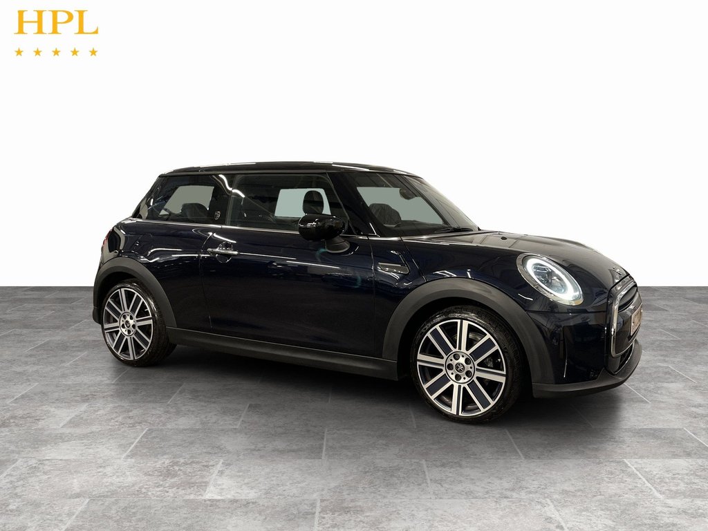 Black 2022 MINI Hatchback Hatchback Front-wheel drive Automatic
