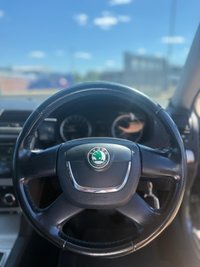 USED 2009 59 SKODA OCTAVIA 1.9 TDI Elegance DSG Euro 4 5dr FULL