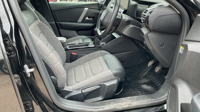 View our CITROEN C4