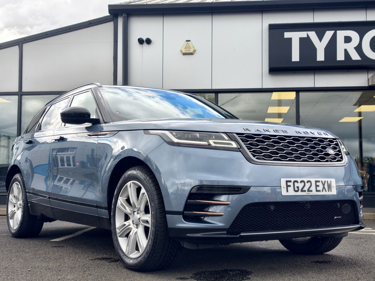 2022 LAND ROVER RANGE ROVER VELAR 2.0 D200 MHEV R-Dynamic SE SUV 5dr Diesel Auto 4WD Euro 6 (s/s) (204 ps) - vehicle photo 15 for sale on PureCar