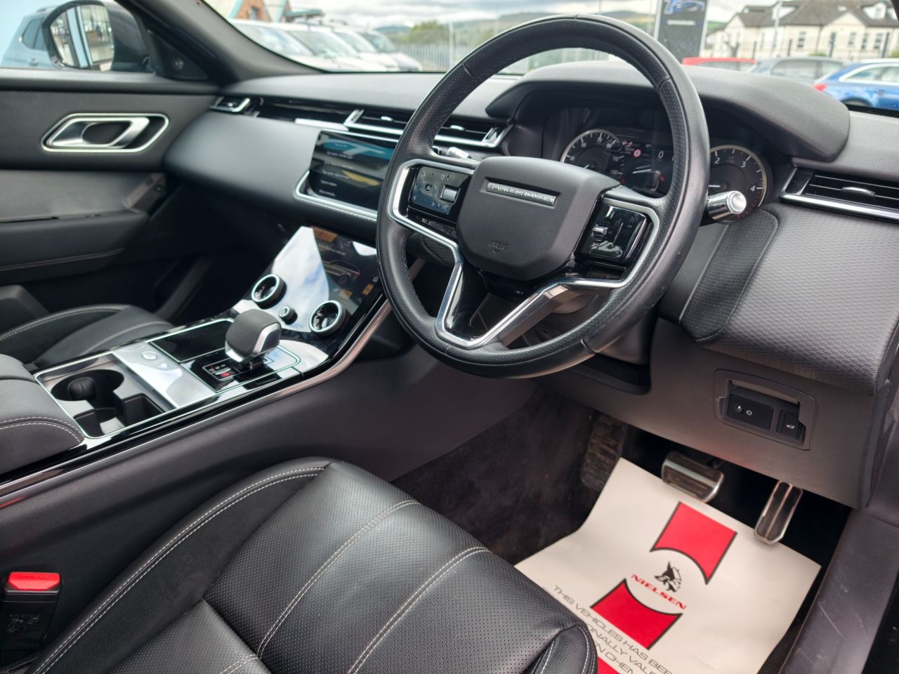 2022 LAND ROVER RANGE ROVER VELAR 2.0 D200 MHEV R-Dynamic SE SUV 5dr Diesel Auto 4WD Euro 6 (s/s) (204 ps) - vehicle photo 20 for sale on PureCar