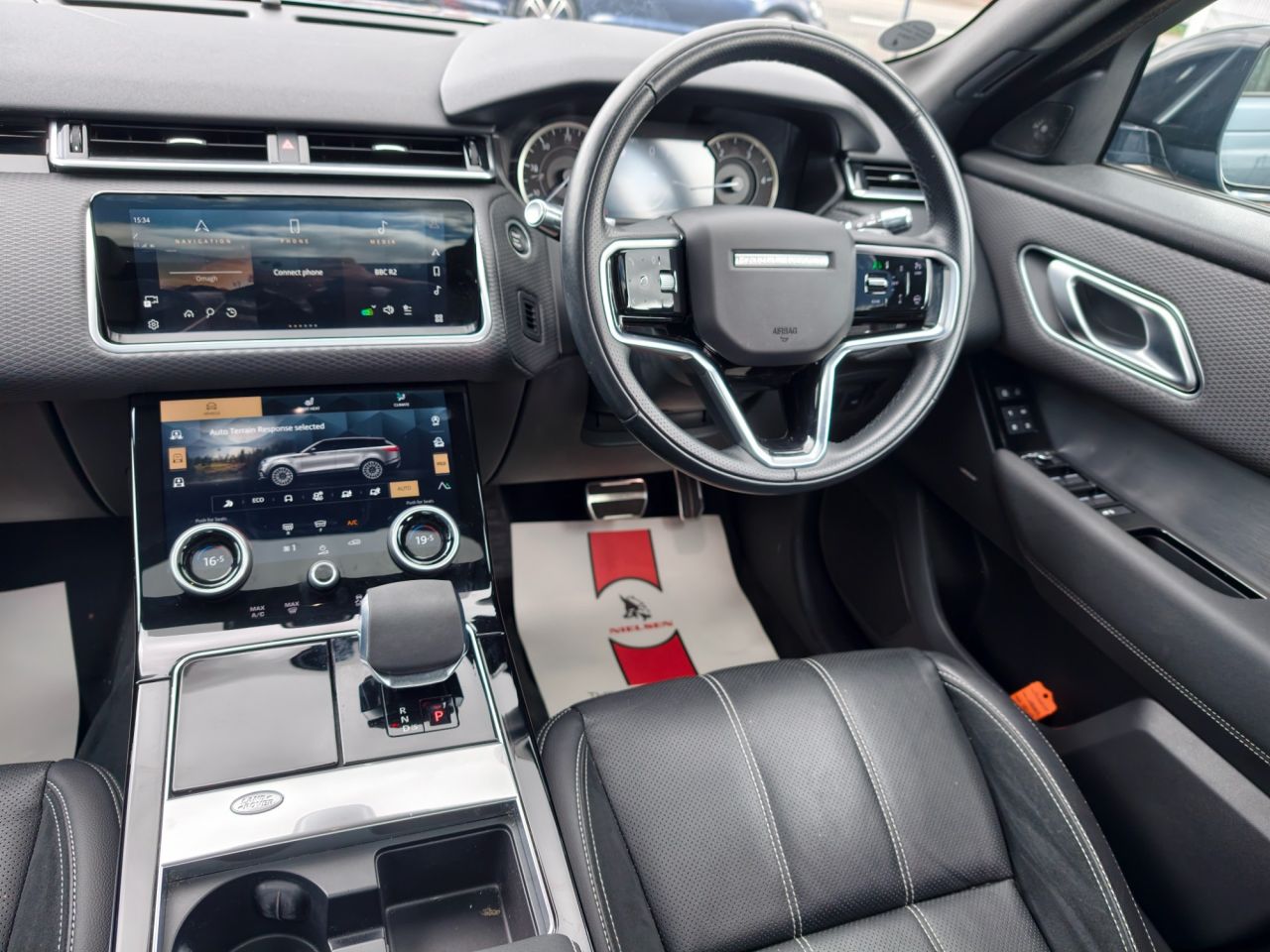 2022 LAND ROVER RANGE ROVER VELAR 2.0 D200 MHEV R-Dynamic SE SUV 5dr Diesel Auto 4WD Euro 6 (s/s) (204 ps) - vehicle photo 25 for sale on PureCar