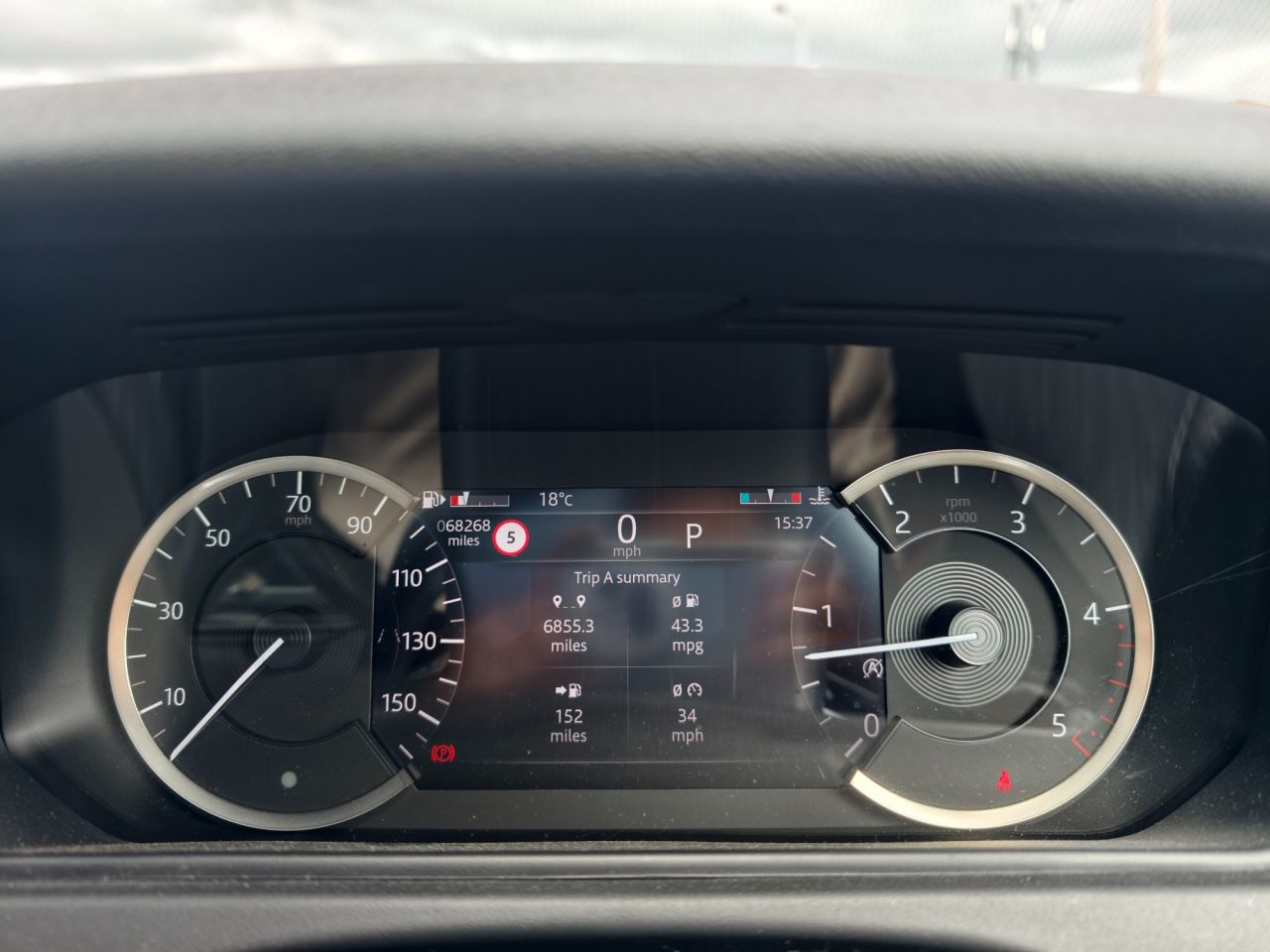2022 LAND ROVER RANGE ROVER VELAR 2.0 D200 MHEV R-Dynamic SE SUV 5dr Diesel Auto 4WD Euro 6 (s/s) (204 ps) - vehicle photo 38 for sale on PureCar