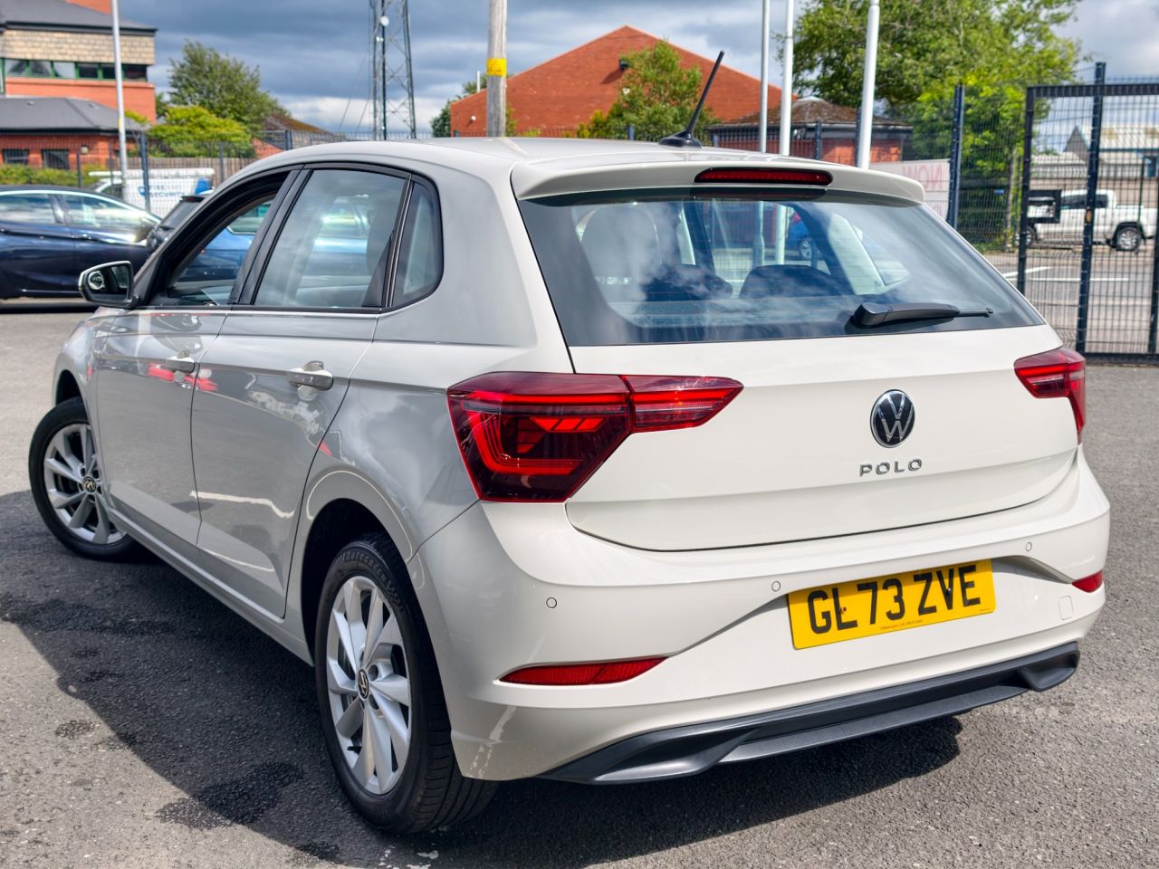2023 VOLKSWAGEN POLO 1.0 TSI Style Hatchback 5dr Petrol Manual Euro 6 (s/s) (95 ps) - vehicle photo 4 for sale on PureCar